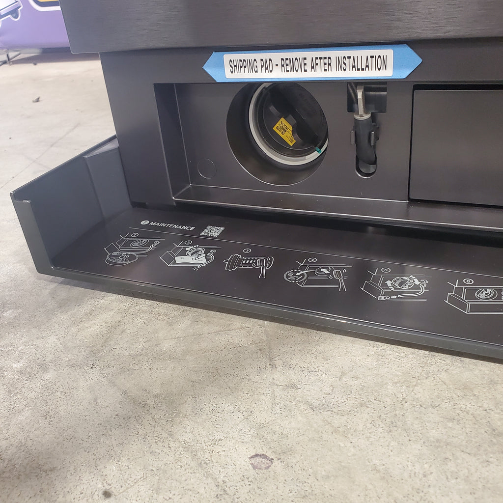 Pictures of LG SIGNATURE 5.8 cu. ft. Smart Front Load Washer with ezDispense® and Touch LCD Control 21SD017 - WM9901HBA - Scratch & Dent (Minor) - Neu Appliance Outlet - Discount Appliance Outlet in Austin, Tx