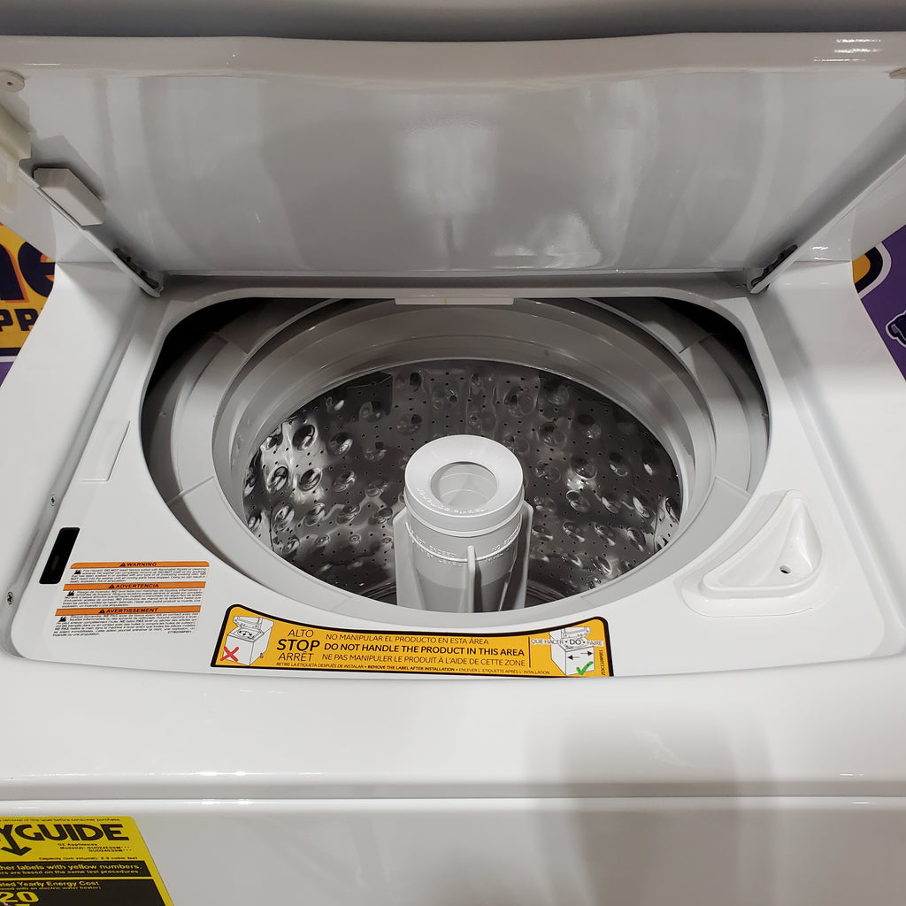 Pictures of GE Unitized Spacemaker® 2.3 cu. ft. Capacity Washer with Stainless Steel Basket and 4.4 cu. ft. Capacity Electric Dryer 251310SD915 - GUD24ESSMWW - Scratch & Dent (Minor) - Neu Appliance Outlet - Discount Appliance Outlet in Austin, Tx