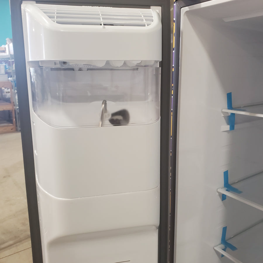 Samsung 27.4-cu ft Side-by-Side Refrigerator with Ice Maker (Fingerprint Resistant Stainless Steel)-RS27T5200SR-Open Box