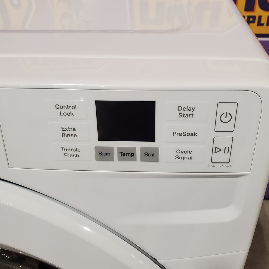 Whirlpool White Front Load Energy Star 4.5 Cu. Ft. Washer with Tumble Fresh Option and Sanitize Cycle with Oxi 251318SD1341 - WFW4720RW - Scratch and Dent (Moderate)