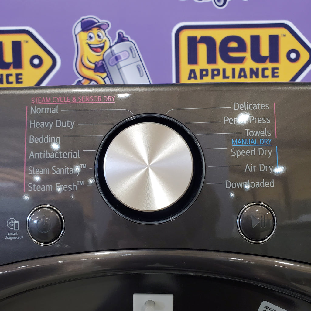 Pictures of LG Black Steel Front Load 4.5 Cu. Ft. Washer with TurboWash360 WM4000HBA - New in Box and LG Black Steel Ultra Large Capacity Smart Wi-Fi Enabled Front Load Electric 7.4 Cu. Ft. Dryer with TurboSteam DLEX4000B - Open Box - Neu Appliance Outlet - Discount Appliance Outlet in Austin, Tx