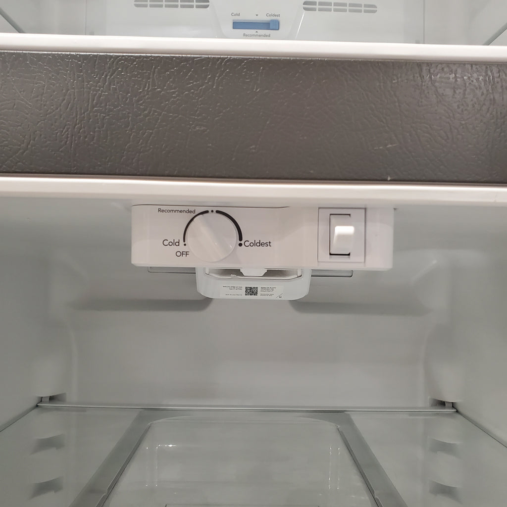Pictures of Frigidaire 18.3 cu. ft. 30" Wide Top Freezer Refrigerator with EvenTemp Cooling System 31132SD80 - FFTR1835VS - Scratch & Dent (Moderate) - Neu Appliance Outlet - Discount Appliance Outlet in Austin, Tx