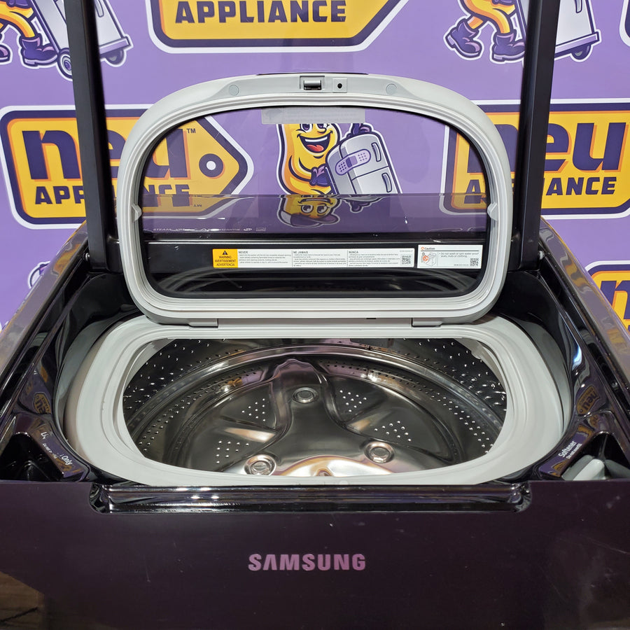Samsung 5.5 cu. ft. Smart Washer with FlexWash™ in Black Stainless Steel 31132SD69 - WV55M9600AV - Scratch & Dent (Minor)