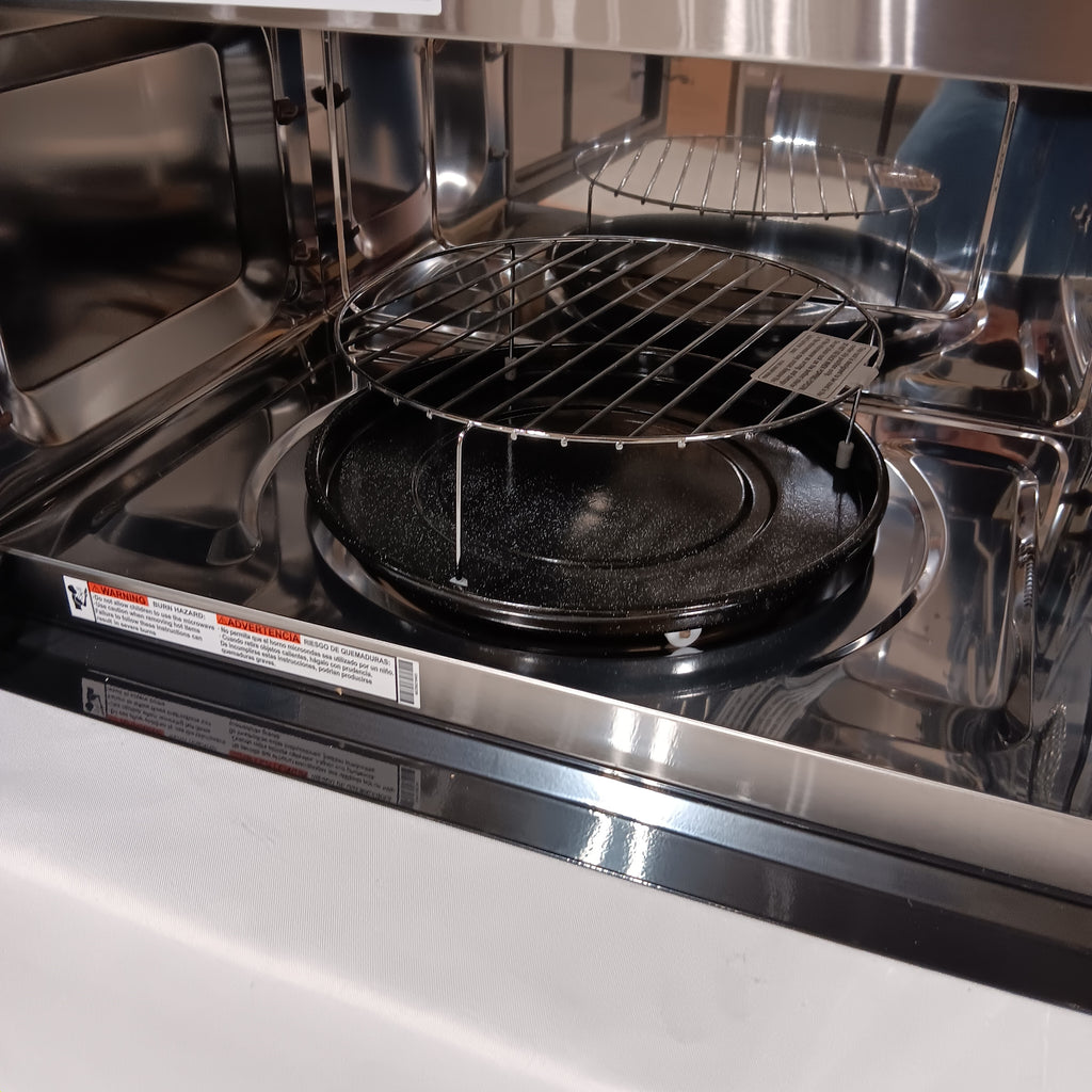 CAFÉ™ 1.7 Cu. Ft. Convection Over-the-Range Microwave Oven 25SA190 - CVM517P4RW2 - New in Box