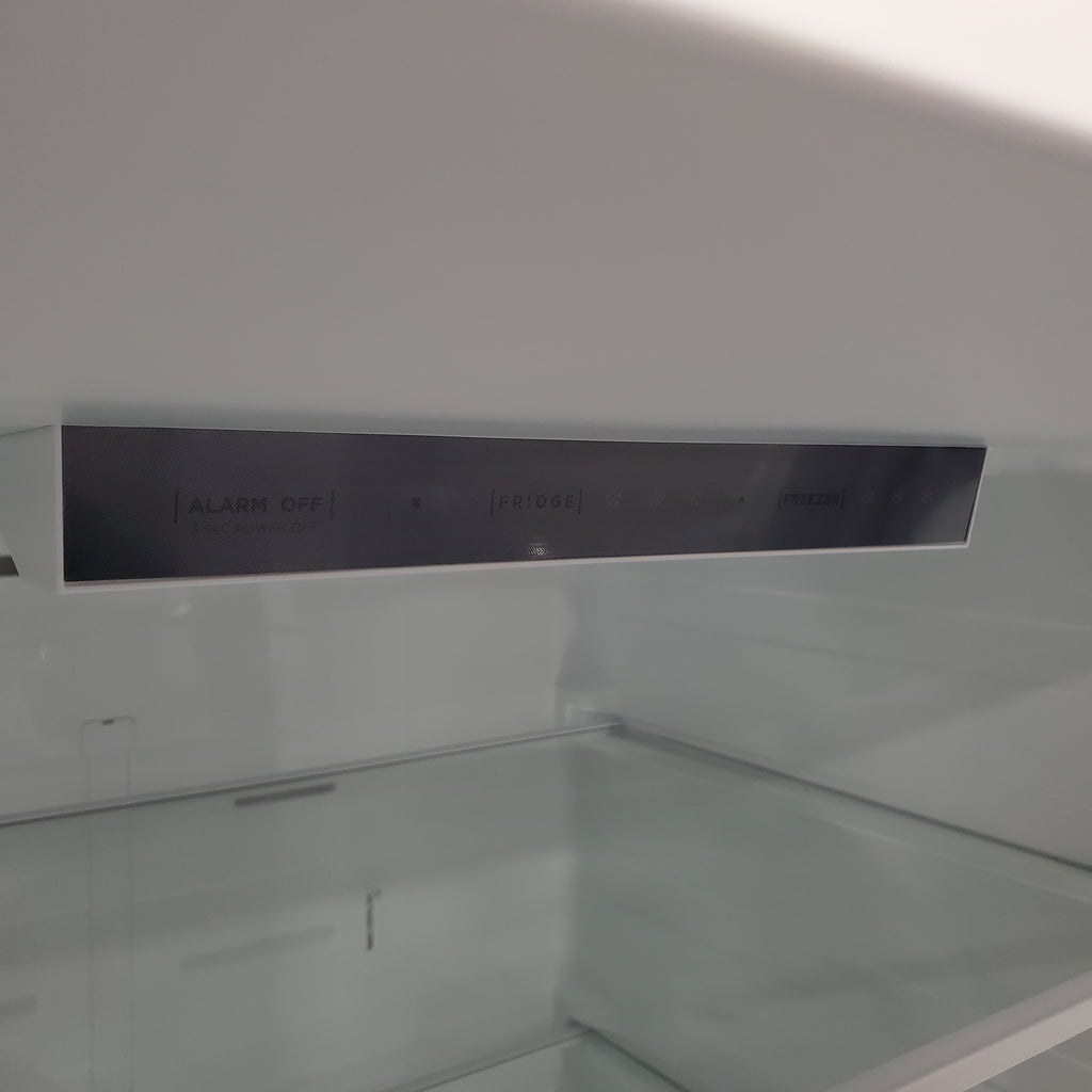 Pictures of Vissani 18.7 cu. ft. Bottom Freezer Refrigerator in Stainless Steel 251312SD1025 - MDBF18SS - Scratch & Dent (Moderate) - Neu Appliance Outlet - Discount Appliance Outlet in Austin, Tx