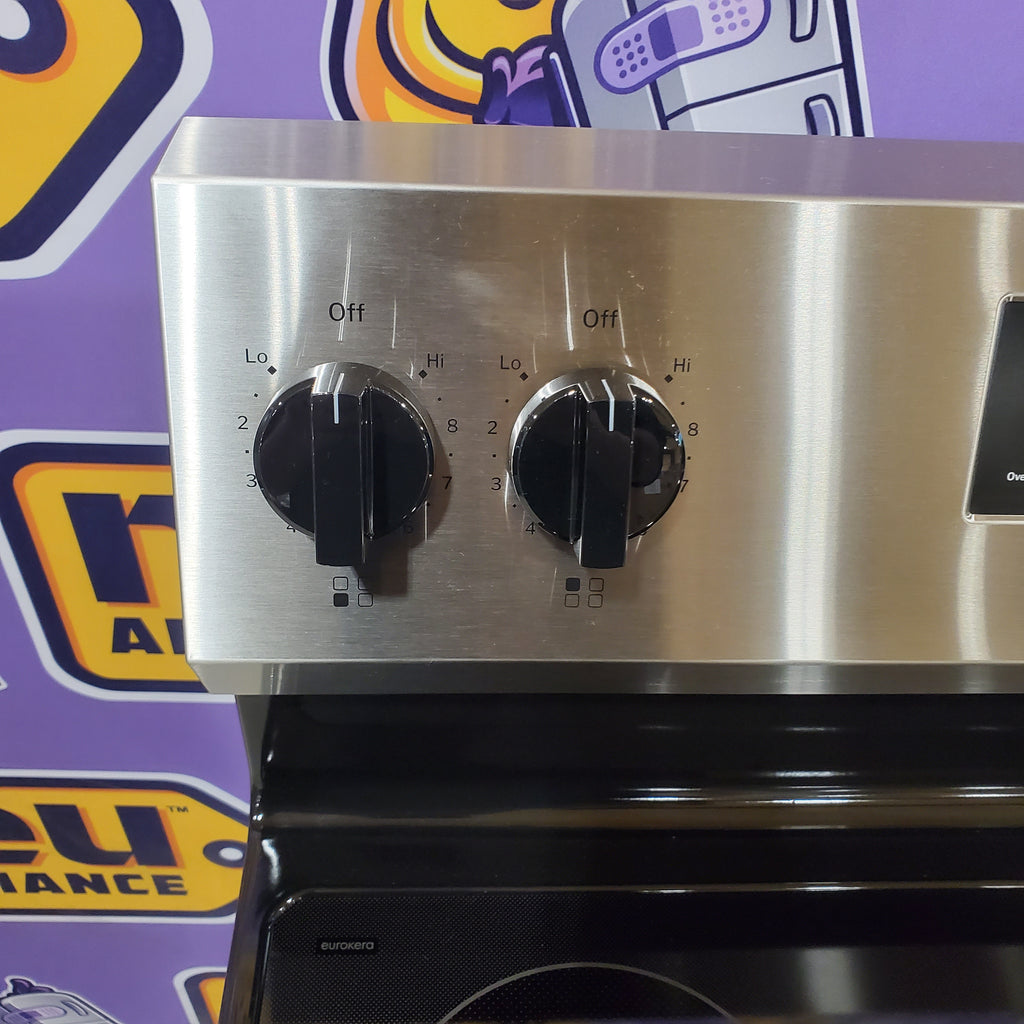 Pictures of GE® Stainless Steel ENERGY STAR® Free-Standing Electric Range with 4 Burner Radiant Cooktop 24SD037 - GRF400SVSS - Open Box - Neu Appliance Outlet - Discount Appliance Outlet in Austin, Tx