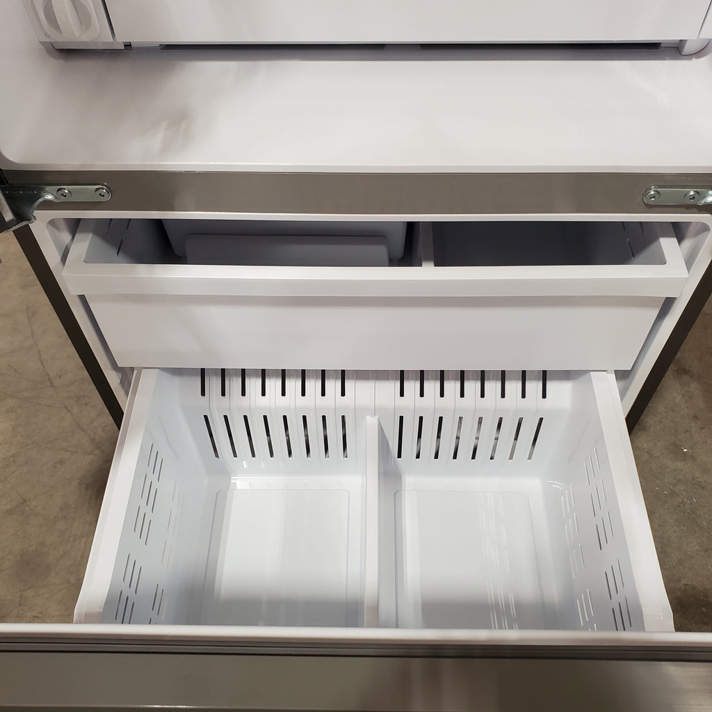 Samsung 25 cu. ft. 33" Wide Standard Depth 3-Door French Door Smart Refrigerator in Stainless Steel with Beverage Center and Dual Ice Maker 30132SD55 - RF25C5551SR - Scratch & Dent (Minor)