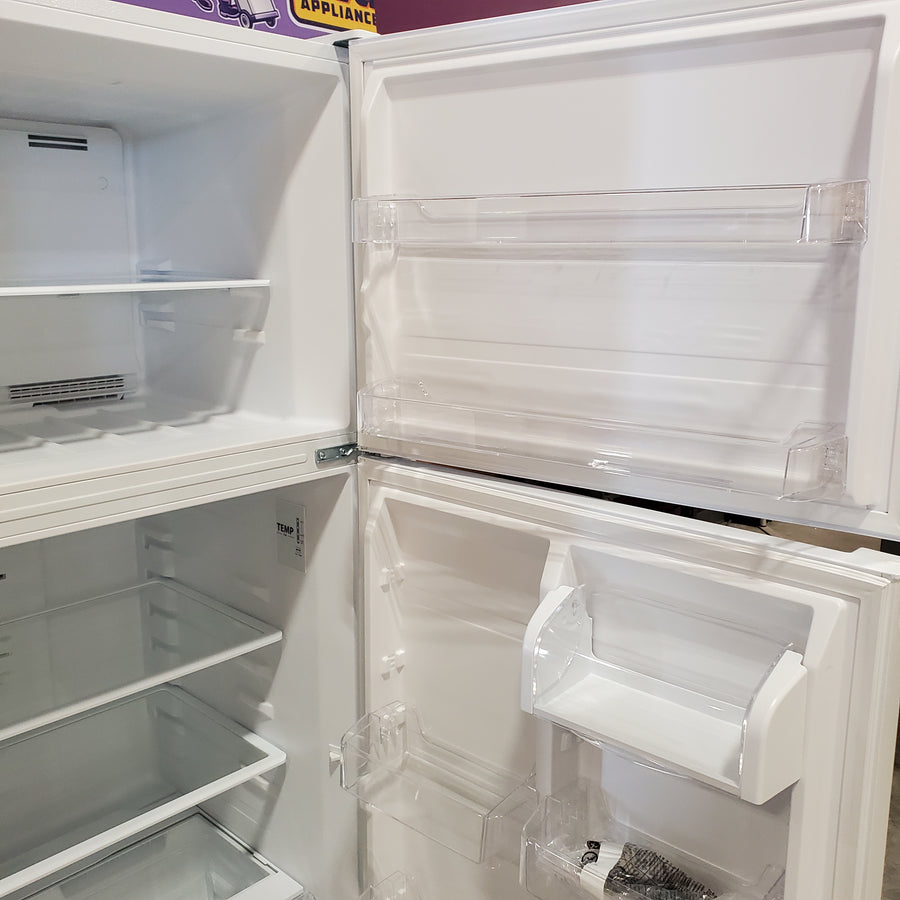 Vissani 18.1 cu. ft. Top Freezer Refrigerator with Adjustable Glass Shelving in White, Garage Ready 25139SD786 - MDTF18WHR5 - Scratch & Dent (Moderate)