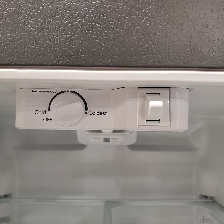 Frigidaire 18.3 cu. ft. 30" Wide Top Freezer Refrigerator with EvenTemp Cooling System 31133SD129 - FFTR1835VS - Scratch & Dent (Minor)