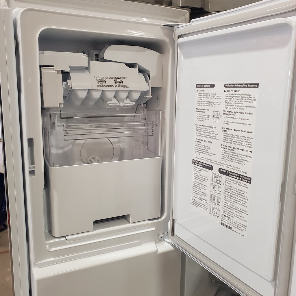 LG 25 cu. ft.  33" Wide Smart Standard-Depth MAX™ French Door Refrigerator with InstaView® Door-in-Door® and Craft Ice™ 3SD926 - LF25S6560S - Open Box