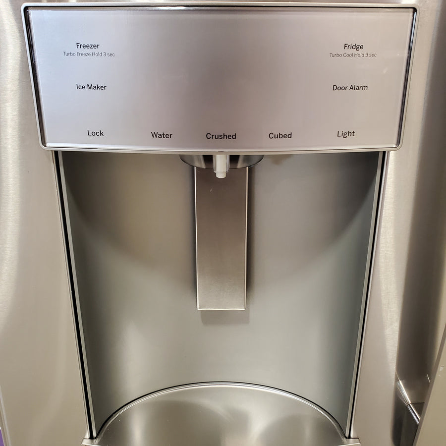 GE ENERGY STAR 22.1 Cu. Ft. Counter-Depth Fingerprint Resistant French-Door Refrigerator GYE22GYNFS - Scratch & Dent (Moderate)