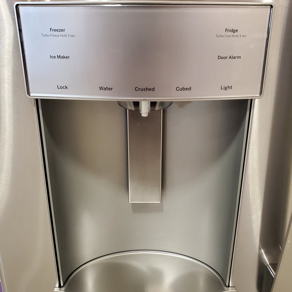 Pictures of GE ENERGY STAR 22.1 Cu. Ft. Counter-Depth Fingerprint Resistant French-Door Refrigerator 31133SD139 - GYE22GYNFS - Scratch & Dent (Moderate) - Neu Appliance Outlet - Discount Appliance Outlet in Austin, Tx