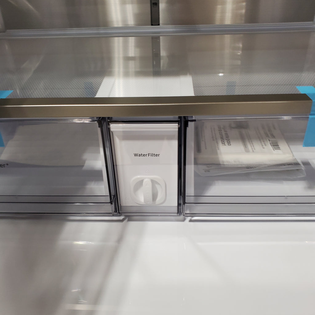 Pictures of Samsung Bespoke 29 cu ft. 4-Door Standard Depth French Door Smart Refrigerator with Beverage Center Auto Fill Pitcher and Dual Ice Maker with Ice Bites™ in White Glass 4SD408 - RF29BB86004MAA - Open Box - Neu Appliance Outlet - Discount Appliance Outlet in Austin, Tx