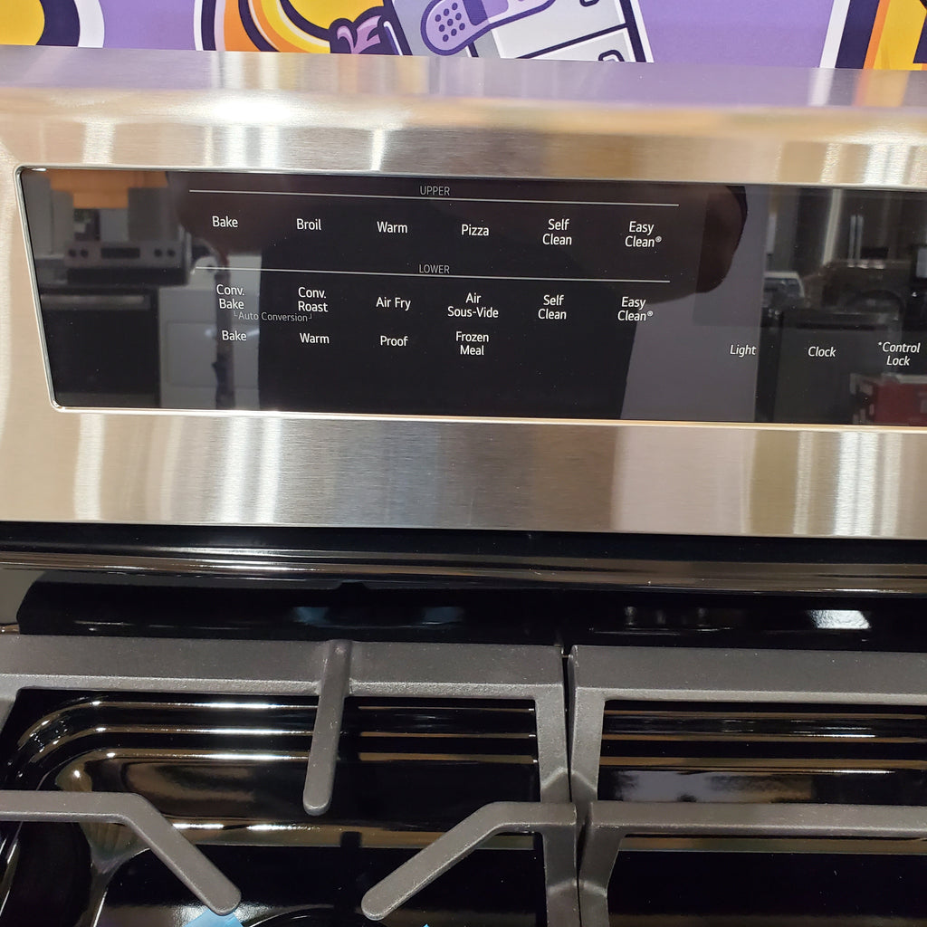 LG 6.9 cu. ft. Smart Gas Double Oven Freestanding Range with ProBake Convection®, Air Fry & Air Sous Vide LDGL6924S - Scratch & Dent (Minor)