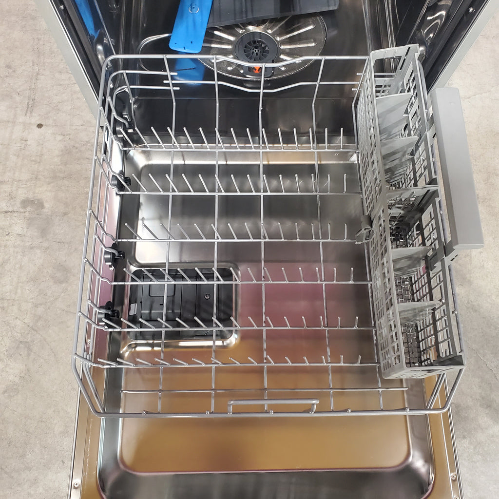 Frigidaire Stainless Steel Tub Dishwasher with Third Rack 20131SD182 - FDSH4501AS - Scratch & Dent (Minor)