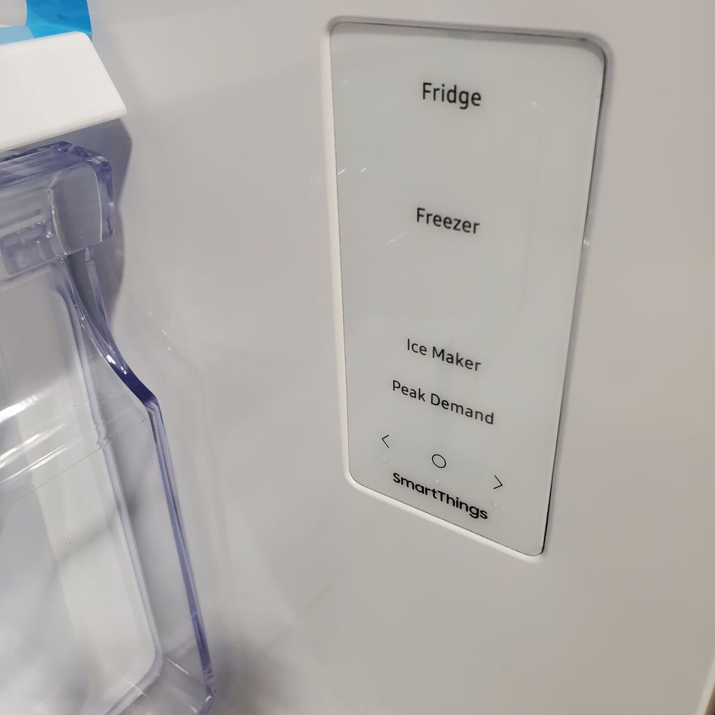 Pictures of 33" Wide Samsung 18 cu. ft. Smart Counter Depth 3-Door Stainless Steel French Door Refrigerator - 4SD418 - RF18A5101SR/AA - Scratch & Dent (Minor) - Neu Appliance Outlet - Discount Appliance Outlet in Austin, Tx
