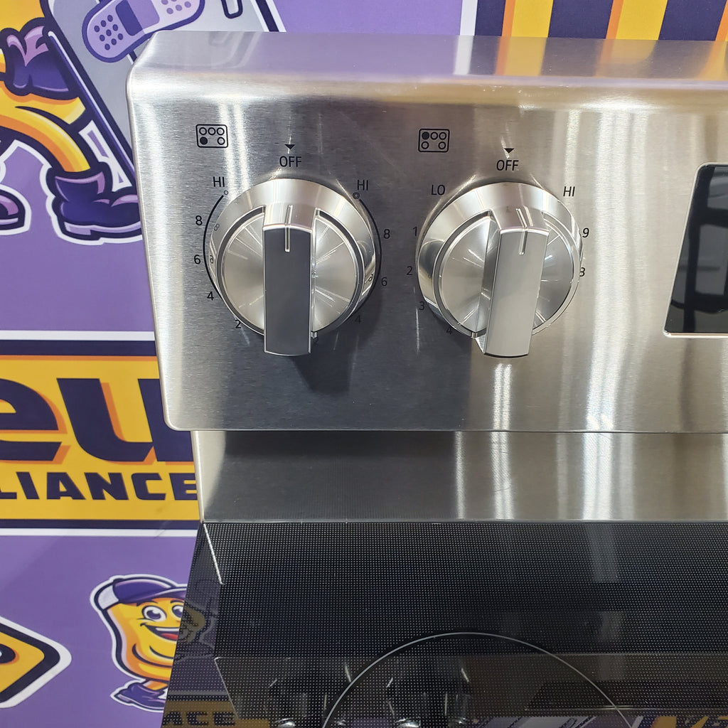 6.3 cu. ft. Smart Wi-Fi Enabled ProBake Convection® Electric Range with Air Fry & EasyClean® 22SD035 - LREN6323YE