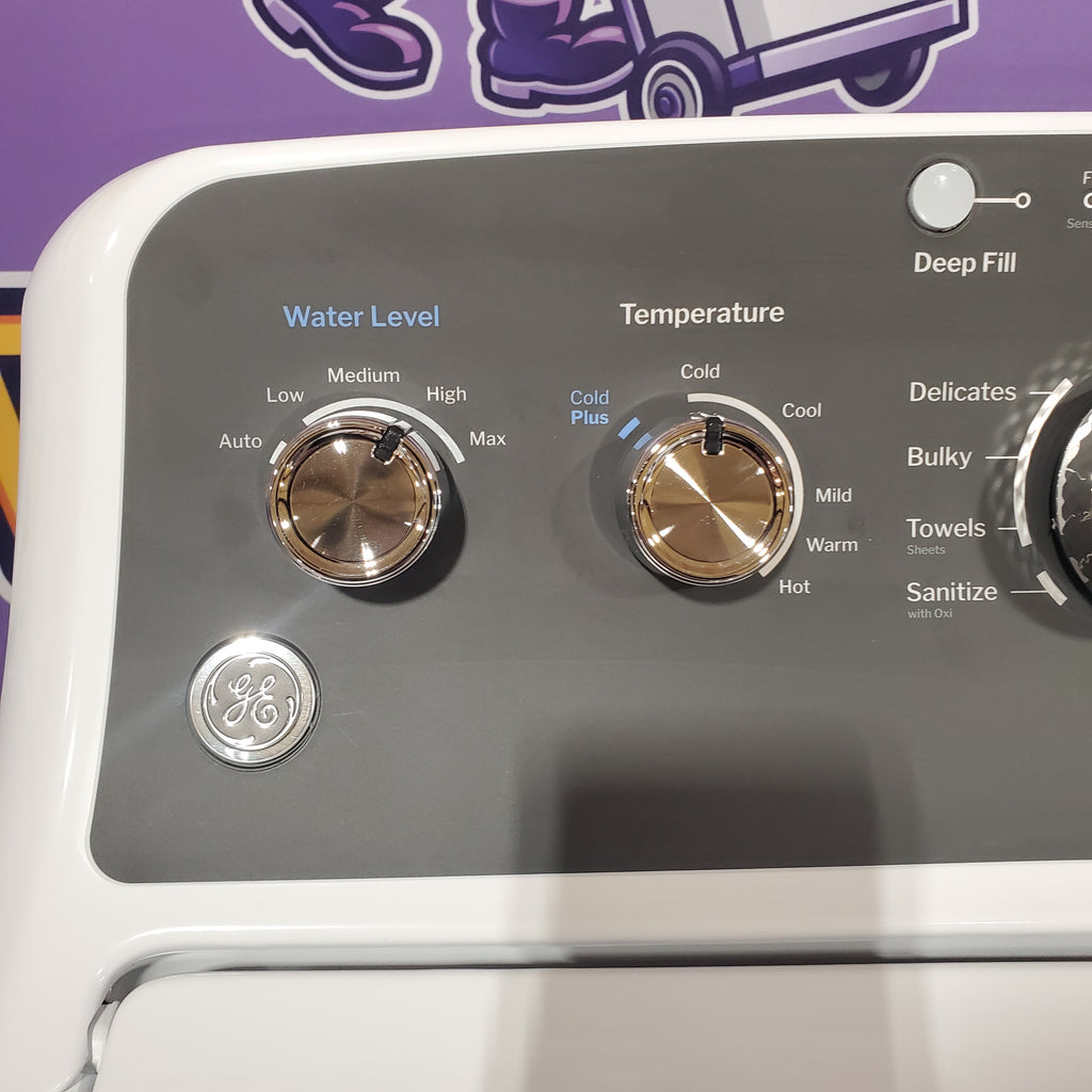 Pictures of GE® 4.5 cu. ft. Capacity Washer with Stainless Steel Basket GTW485ASWWB - Scratch & Dent (Major) and GE® 7.2 cu. ft. Capacity Electric Dryer with Up To 120 ft. Venting and Extended Tumble 16131 - GTD48EASWWB - Scratch & Dent (Minor) - Neu Appliance Outlet - Discount Appliance Outlet in Austin, Tx