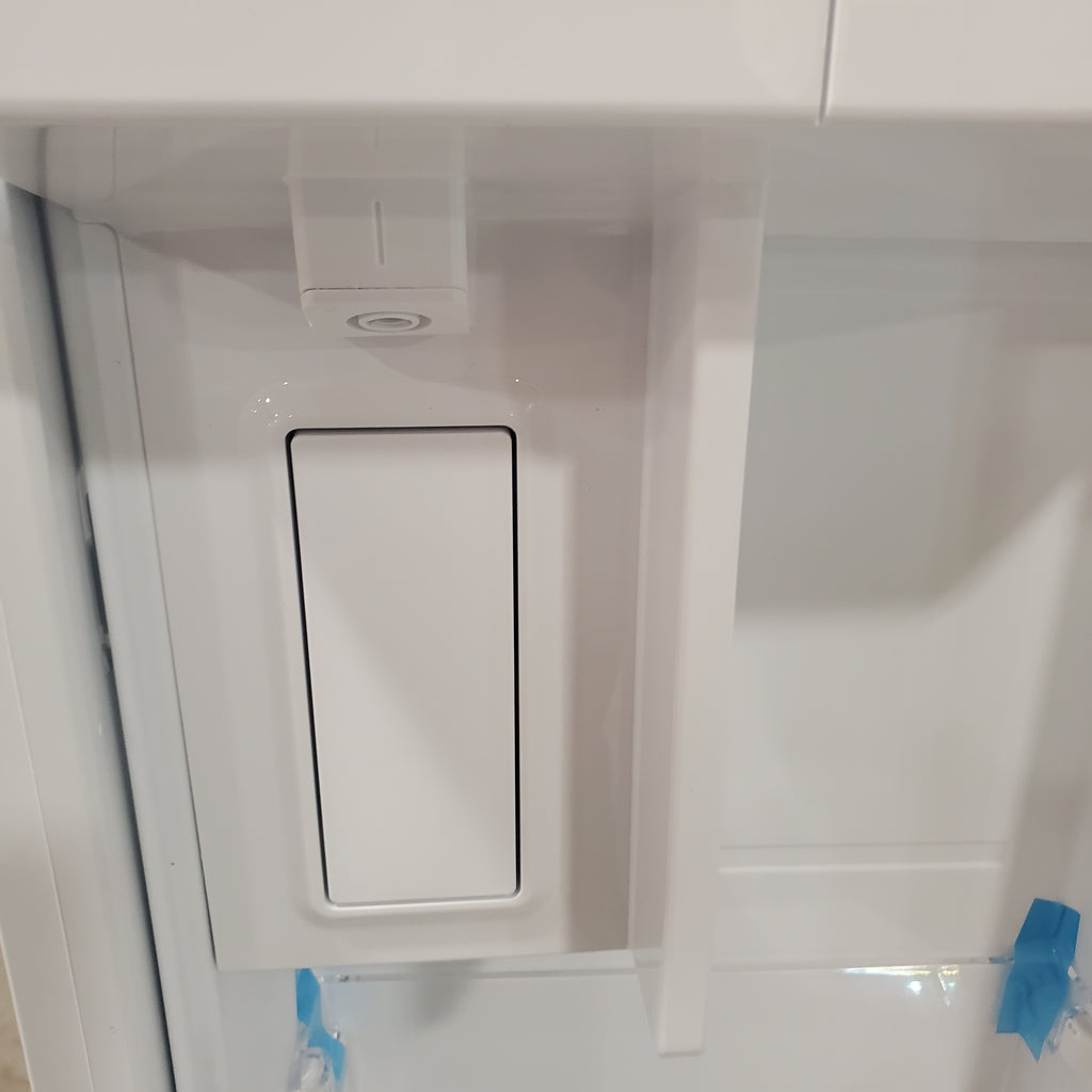 Pictures of Frigidaire 29 Cu. Ft. Standard-Depth French Door Refrigerator in Stainless Steel FRFN2813AF - Scratch & Dent (Major) - Neu Appliance Outlet - Discount Appliance Outlet in Austin, Tx