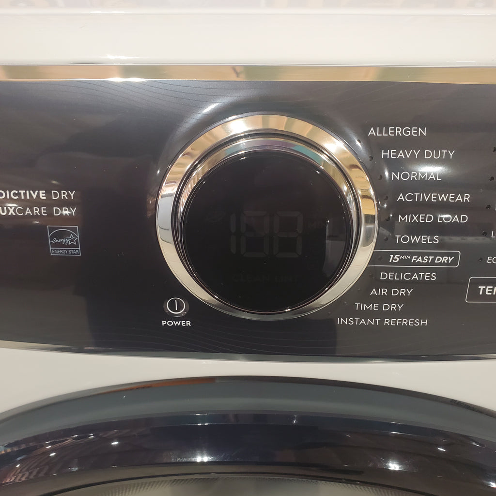 Electrolux 8.0 Cu. Ft. Front Load Perfect Steam™ Gas Dryer with LuxCare® Dry and Instant Refresh ELFG7626BW - Scratch & Dent (Minor)