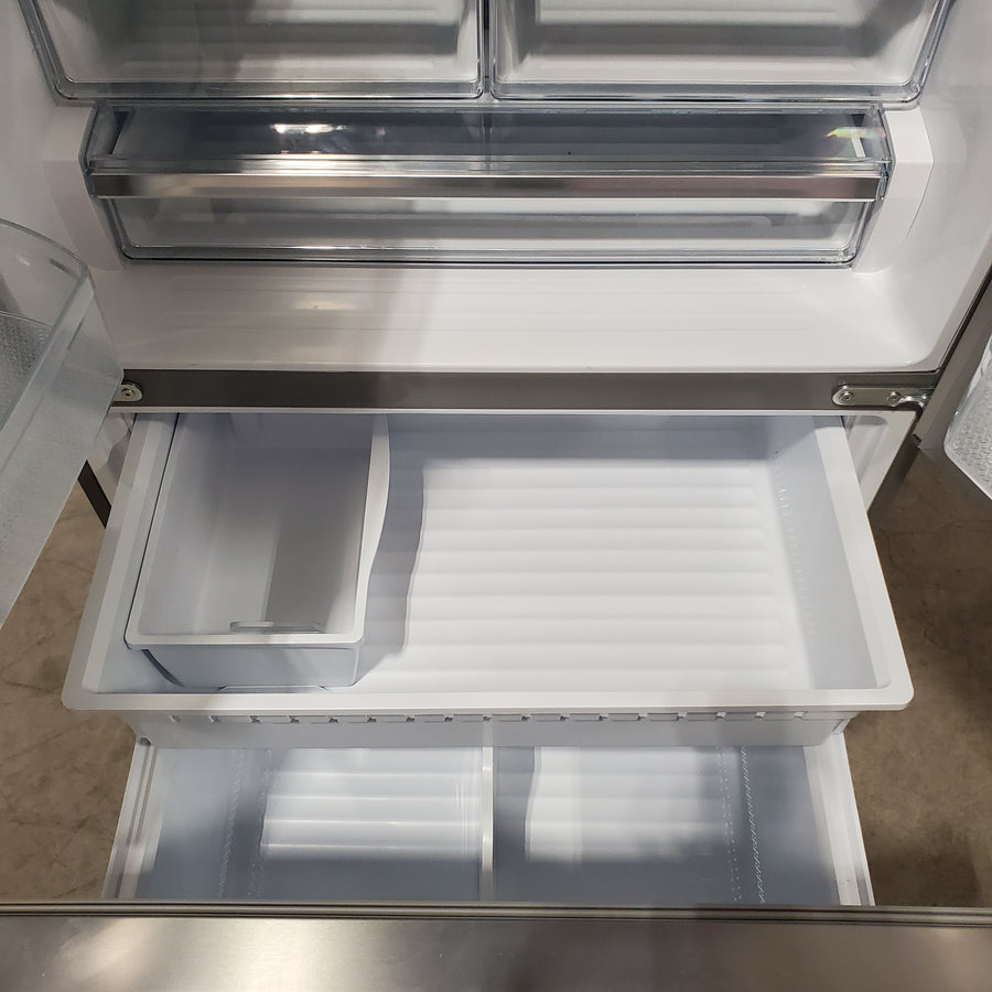 Hisense 26.6 cu. ft. French Door Refrigerator in Fingerprint Resistant Stainless Steel 22131SD96 - HRF266N6CSE1 - Scratch & Dent (Minor)