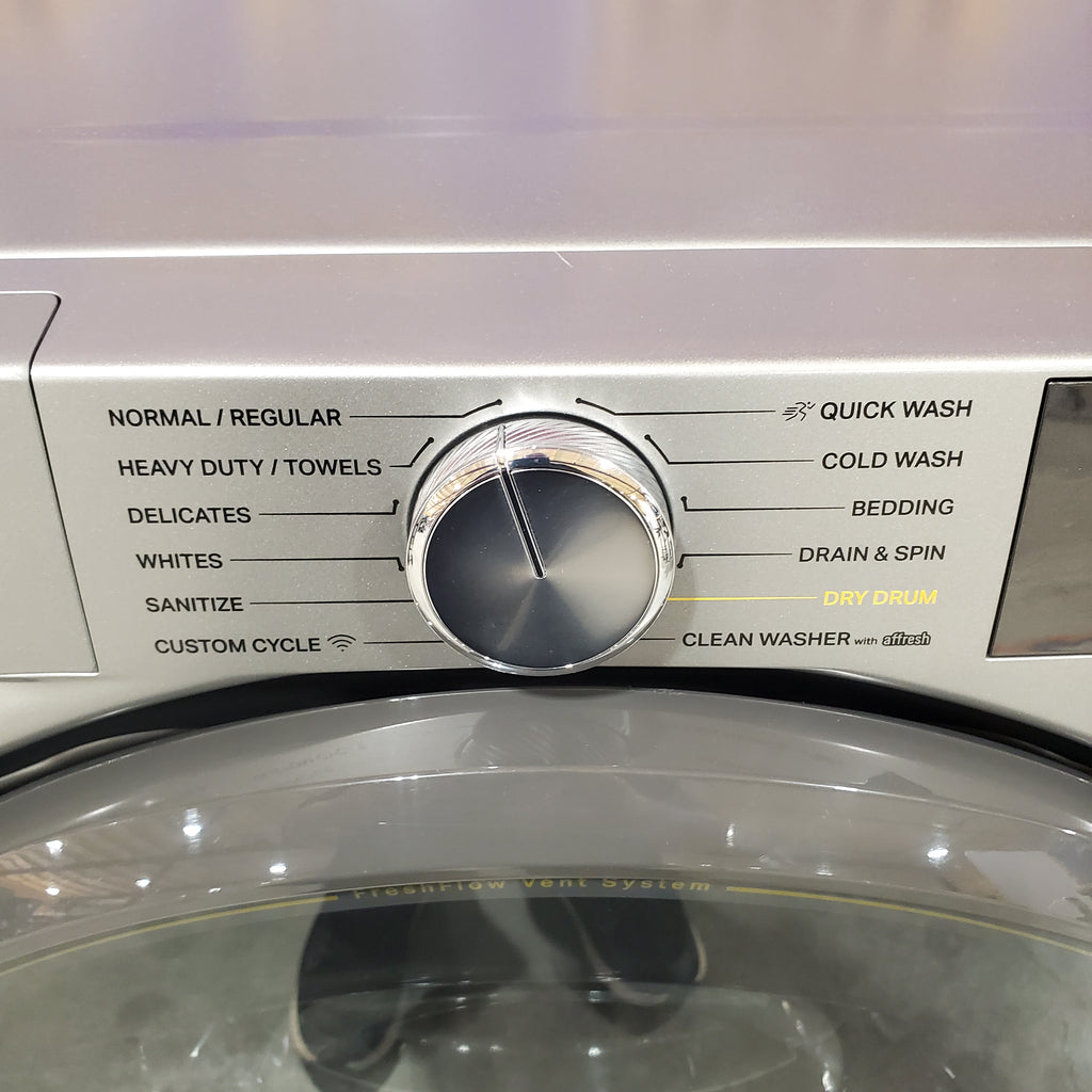Whirlpool Radiant Silver 4.5 cu. ft. Smart Front Load ENERGY STAR® Washer with FreshFlow™ Vent System 5SD173 - WFW5720RR - Scratch & Dent (Minor)
