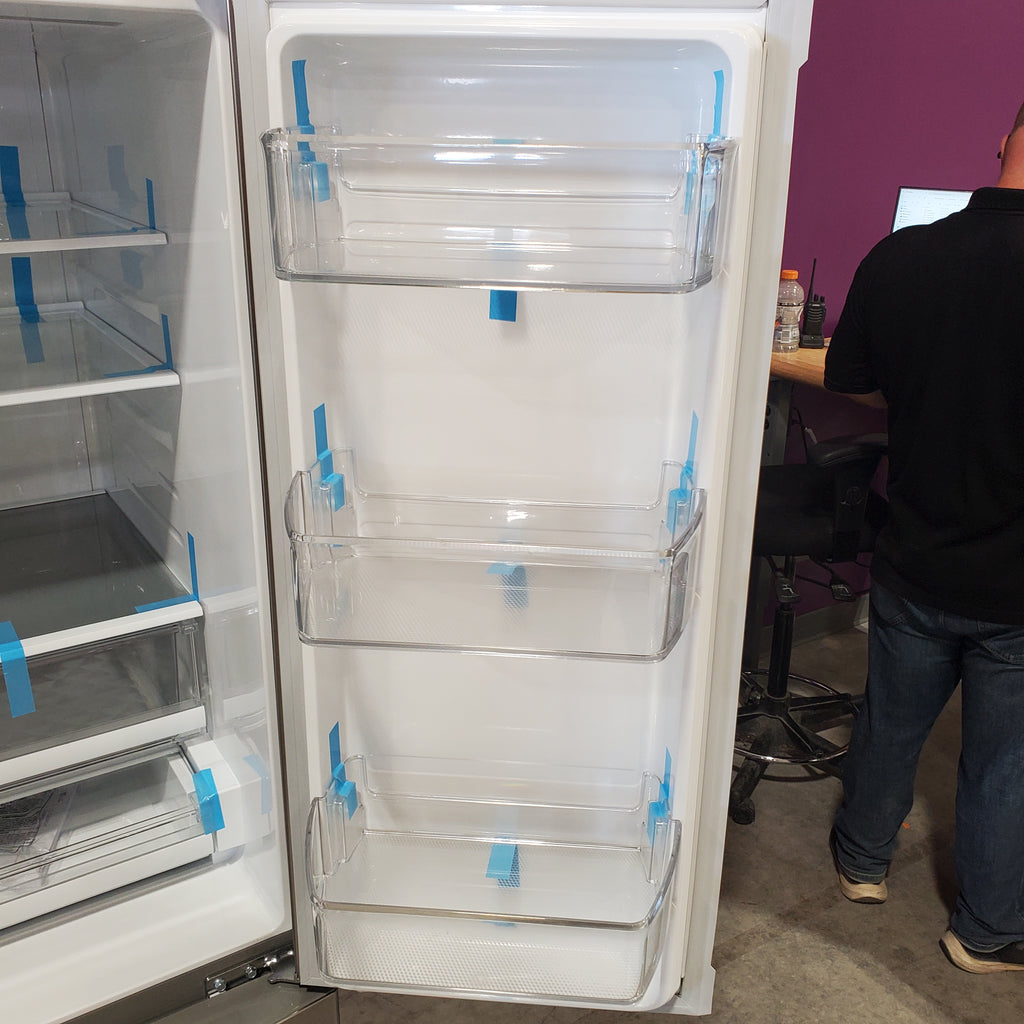 Pictures of 28 cu. ft. 3 Door French Door, Ice and Water with Single Ice Maker in Printproof Stainless Steel LRFS28XBS - Open Box - Neu Appliance Outlet - Discount Appliance Outlet in Austin, Tx