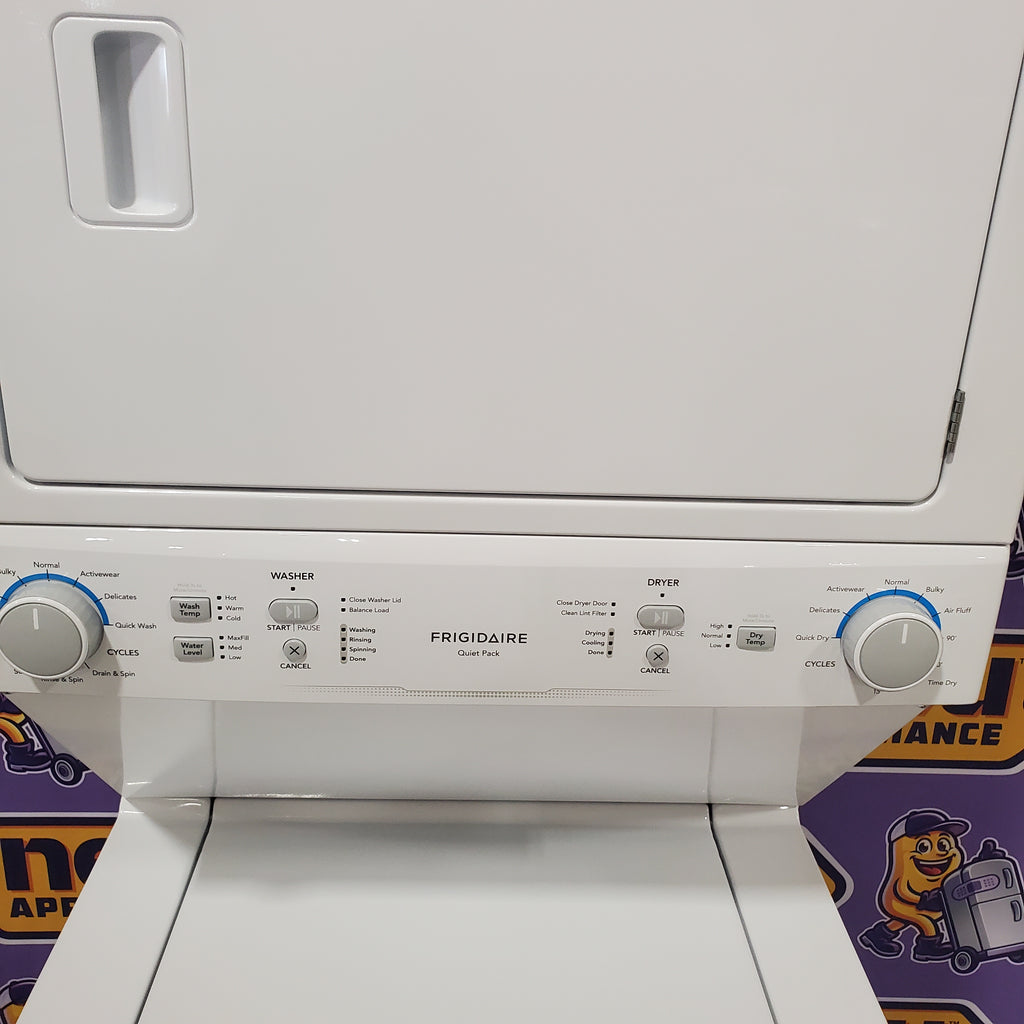 Frigidaire Electric Washer/Dryer Laundry Center - 3.9 Cu. Ft Washer and 5.5 Cu. Ft. Dryer FLCE7522AW - Scratch & Dent (Minor)