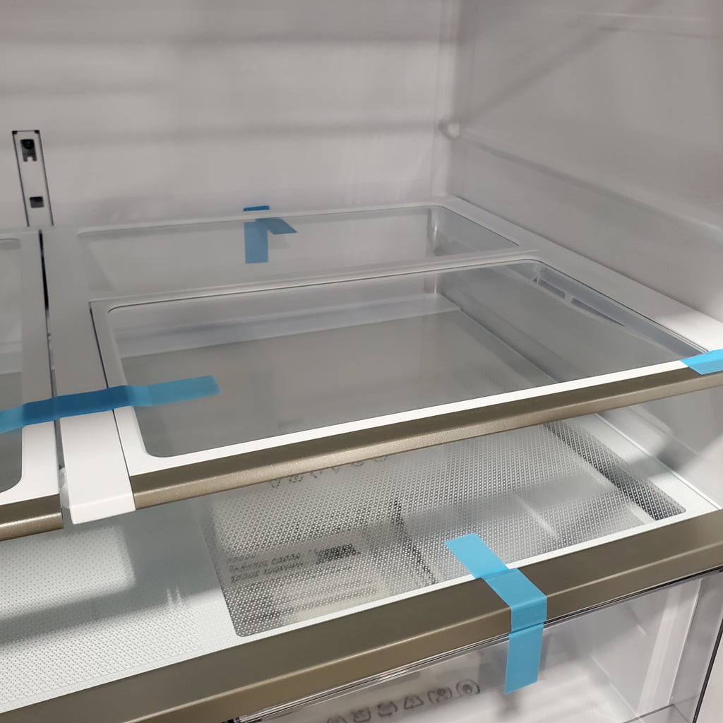 Pictures of Samsung Bespoke 3-Door French Door Refrigerator (30 cu. ft.) with Beverage Center™ in Stainless Steel with Auto Fill Water Pitcher 4SD411 - RF30BB6600QL - Scratch & Dent (Minor) - Neu Appliance Outlet - Discount Appliance Outlet in Austin, Tx