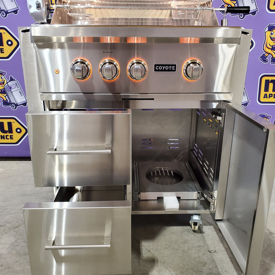 Coyote 30 Inch Freestanding Grill with 2 Infinity Burners™, RapidSear™ Infrared Burner, 700 sq. in. Cooking Surface, Rotisserie and Smoker Box C2SL30NG-FS - Scratch & Dent (Minor)