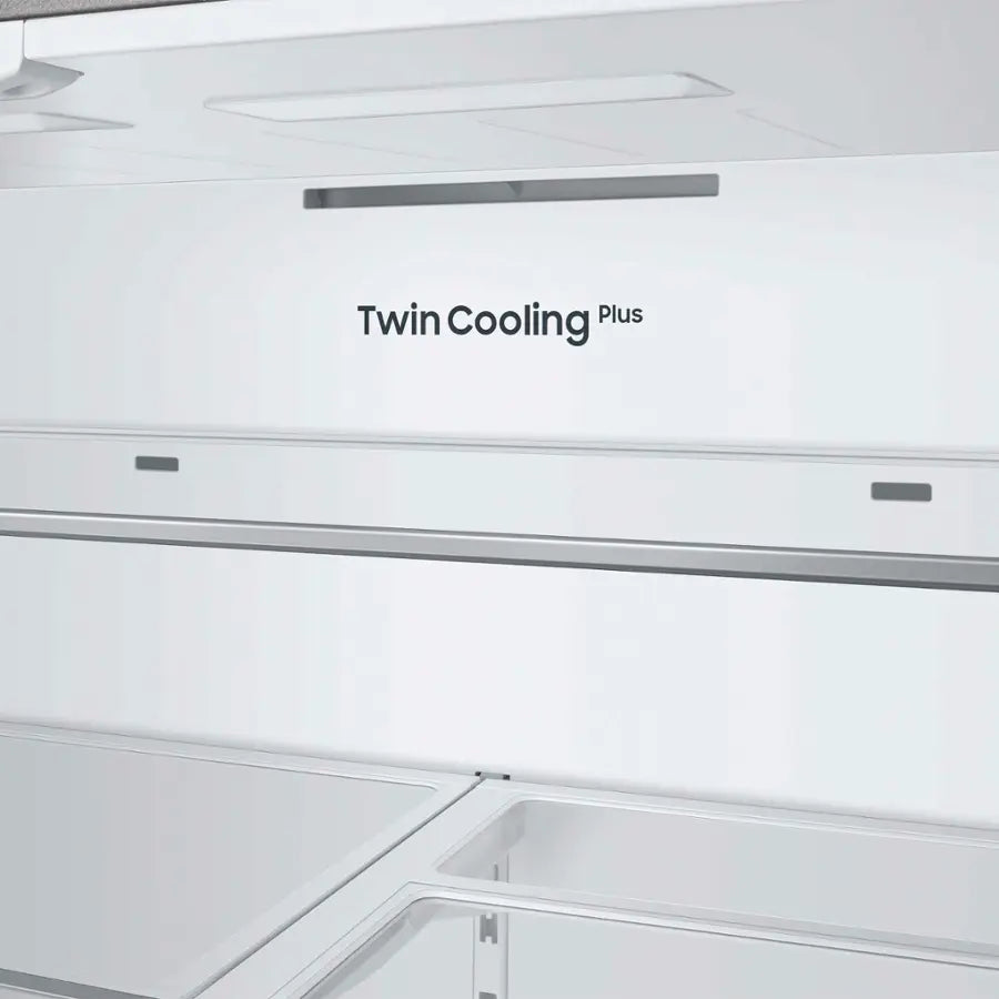 Pictures of Samsung Bespoke 3-Door French Door Refrigerator (30 cu. ft.) with Beverage Center™ in Stainless Steel with Auto Fill Water Pitcher 4SD411 - RF30BB6600QL - Scratch & Dent (Minor) - Neu Appliance Outlet - Discount Appliance Outlet in Austin, Tx