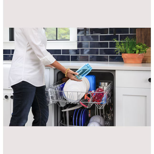 GE Dishwasher with Front Controls with Sanitize, Dry Boost, 55 dBA in White 25139SD783 - GDF450PGRBB - Open Box