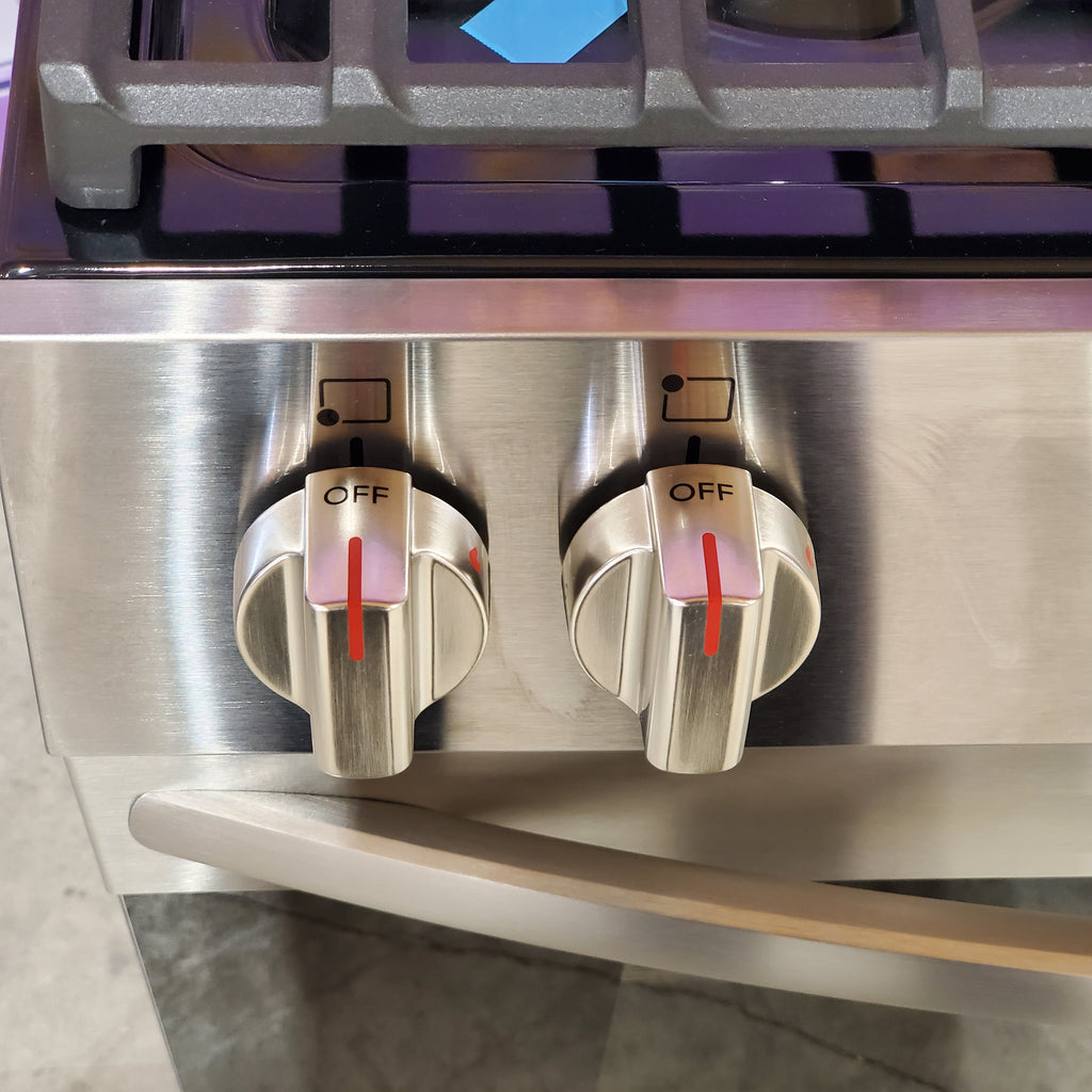 Frigidaire Slide-in Gas Stainless Steel Range with Steam Clean with Five Burner Cooktop and Even Baking Technology 3SD876 - Open Box