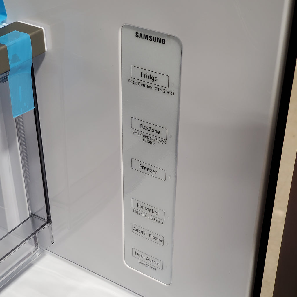 Samsung 29 cu. ft. Bespoke 4-Door French Door Refrigerator with Beverage Center™ in Stainless Steel 5SD198 - RF29BB8600QL - Scratch & Dent (Minor)
