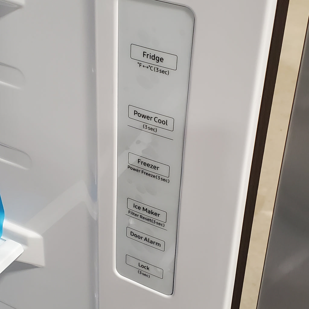 Samsung 27.4-cu ft Side-by-Side Refrigerator with Ice Maker in Fingerprint Resistant Stainless Steel 3SD770 - RS27T5200SR - Open Box