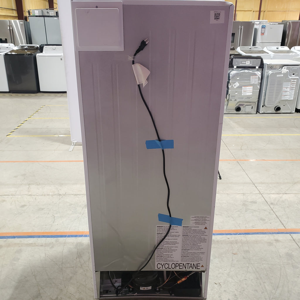 Pictures of Frigidaire 13 Cu. Ft. Garage Ready Upright Freezer with EvenTemp™ Cooling System 3SD839 - FFFU13F2VW - Scratch & Dent (Moderate) - Neu Appliance Outlet - Discount Appliance Outlet in Austin, Tx