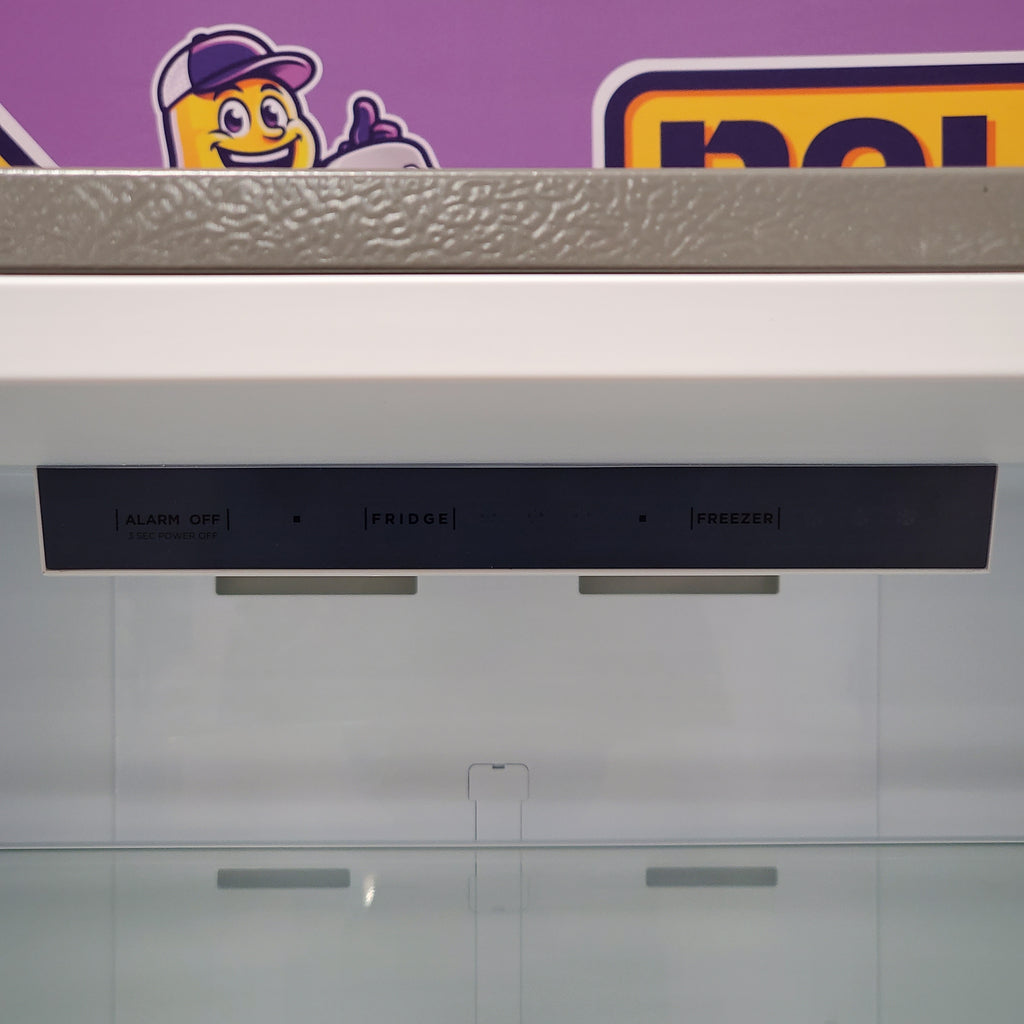 Pictures of Vissani 18.7 cu. ft. Bottom Freezer Refrigerator in Stainless Steel 25SD080 - MDBF18SS - Scratch & Dent (Minor) - Neu Appliance Outlet - Discount Appliance Outlet in Austin, Tx