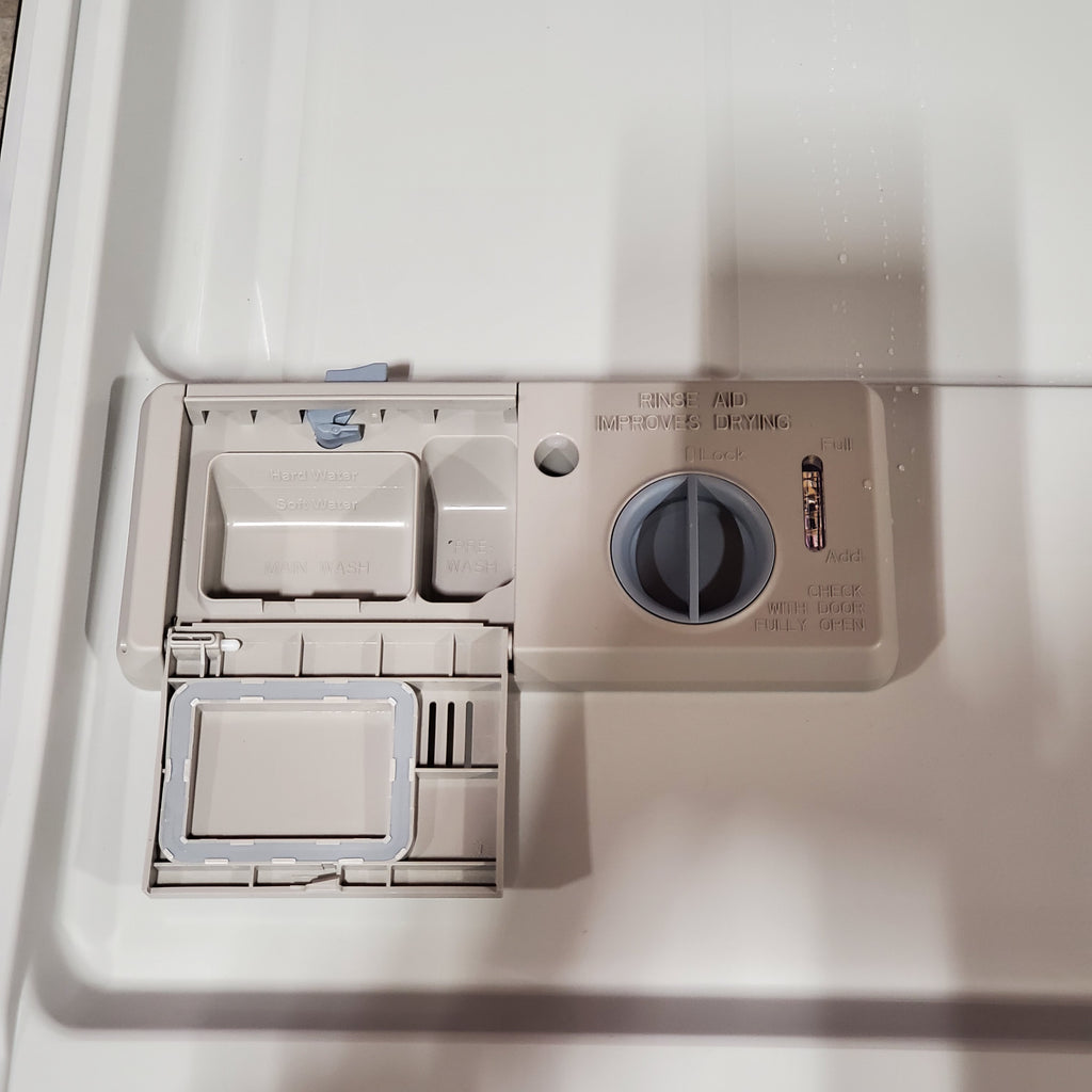 Whirlpool Quiet Dishwasher with Boost Cycle 25SD099 - WDF341PAPB - Scratch & Dent (Minor)