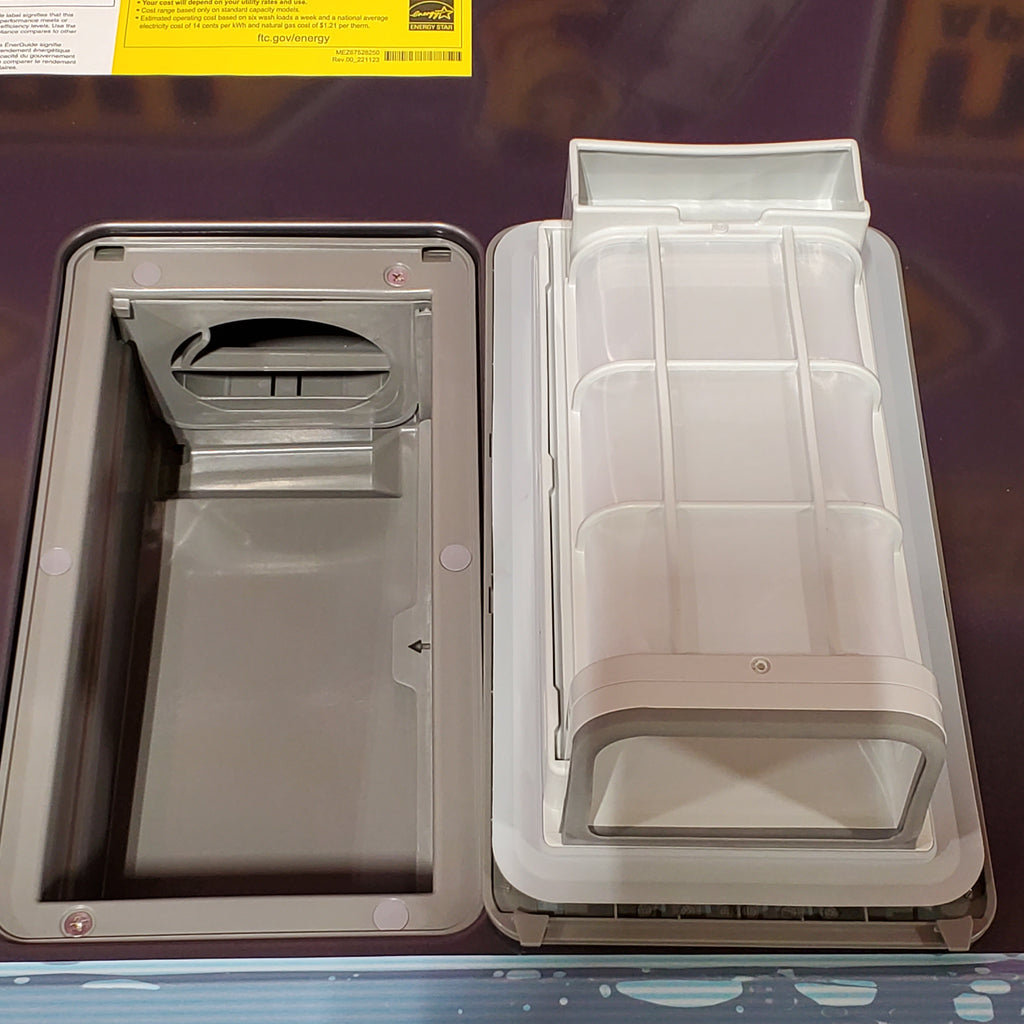 LG Ventless Washer/Dryer Combo LG WashCombo™ All-in-One 5.0 cu. ft. Mega Capacity with Inverter HeatPump™ Technology and Direct Drive Motor 3SD914 - WM6998HBA - Open Box