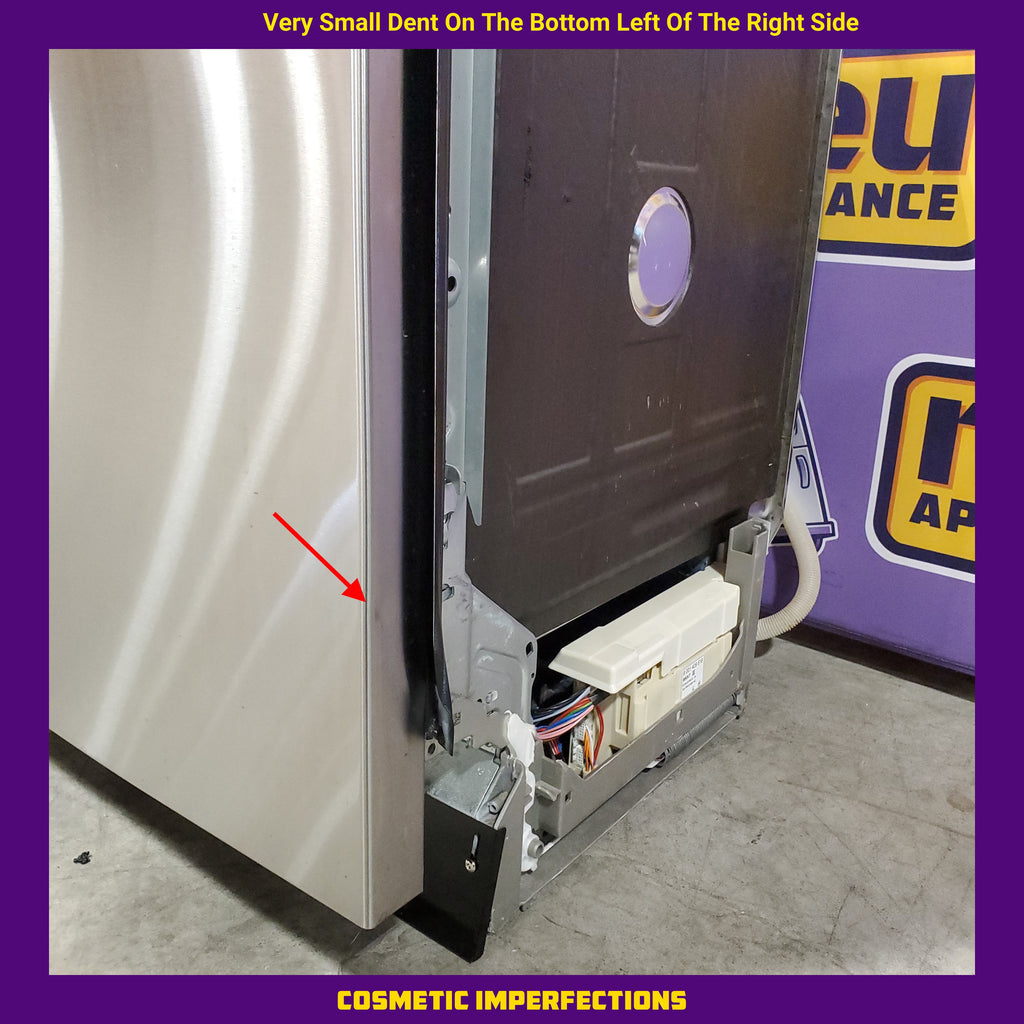 Bosch 300 Front Control 24-in Built-In Dishwasher With Third Rack ENERGY STAR, 44-dBA 05CR72 - SHEM63W55N - Scratch & Dent (Minor)