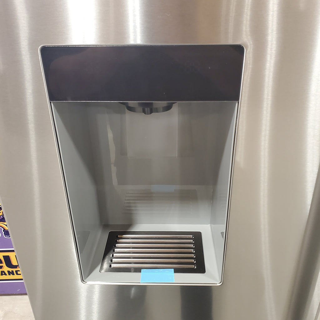 Bosch Fastest Ice Maker Standard-Depth 300 Series 26-cu ft 3 -Door Smart Compatible French Door Refrigerator with Ice Maker with Water and Ice Dispenser in Stainless Steel 3SD669 - B36FD31ENS - Open Box