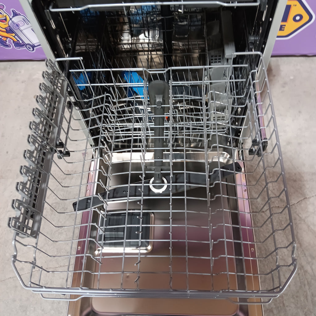 Pictures of Frigidaire Stainless Steel Tub Dishwasher with Third Rack 20131SD183 - FDSH4501AS - Scratch & Dent (Moderate) - Neu Appliance Outlet - Discount Appliance Outlet in Austin, Tx
