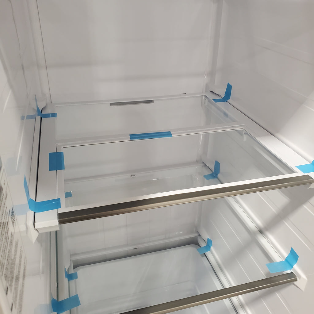 Pictures of Samsung Stainless Steel Bespoke Side-by-Side 28 cu. ft. Refrigerator with Beverage Center™ and Auto Fill Water Pitcher RS28CB7600QLAA - Open Box - Neu Appliance Outlet - Discount Appliance Outlet in Austin, Tx