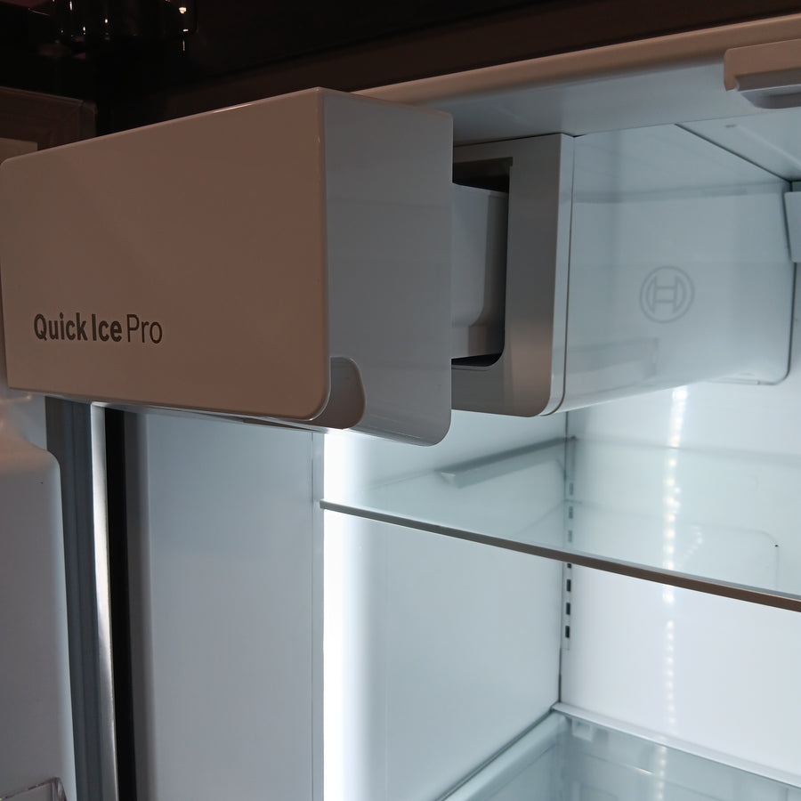 Bosch Fastest Ice Maker Standard-Depth 300 Series 26-cu ft 3-Door Smart Compatible French Door Refrigerator with Ice Maker with Water and Ice Dispenser in Stainless Steel B36FD31ENS - Scratch & Dent (Major)