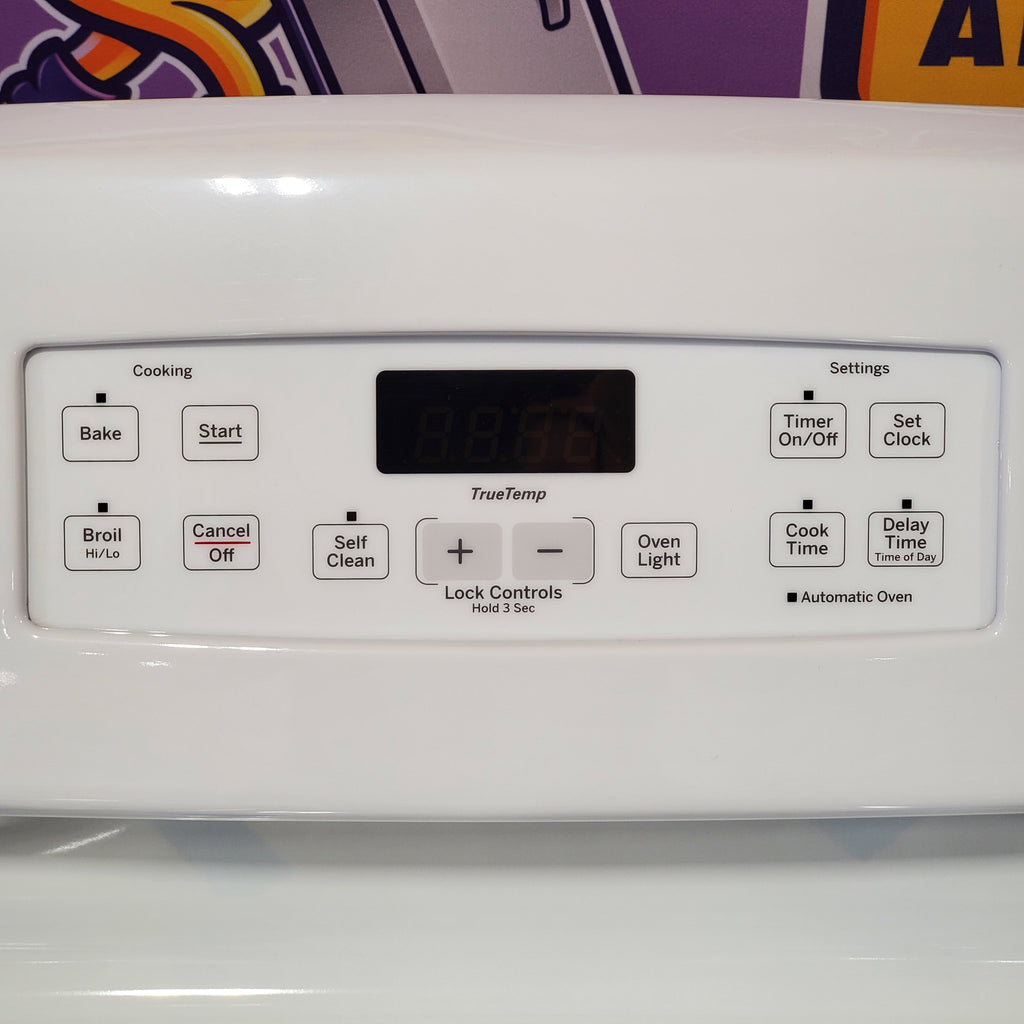 GE 5.0 cu. ft. Freestanding 4 Heating Element Electric Range with Dual Element Baking in White 3SD754 - JB256DMWW - Scratch & Dent (Minor)
