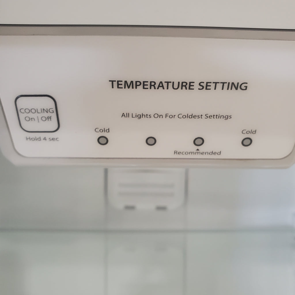 Pictures of Amana Top Freezer 30 In. Refrigerator with Glass Shelves and Flip Up Storage ART318FFDW - Scratch and Dent (Minor) - Neu Appliance Outlet - Discount Appliance Outlet in Austin, Tx