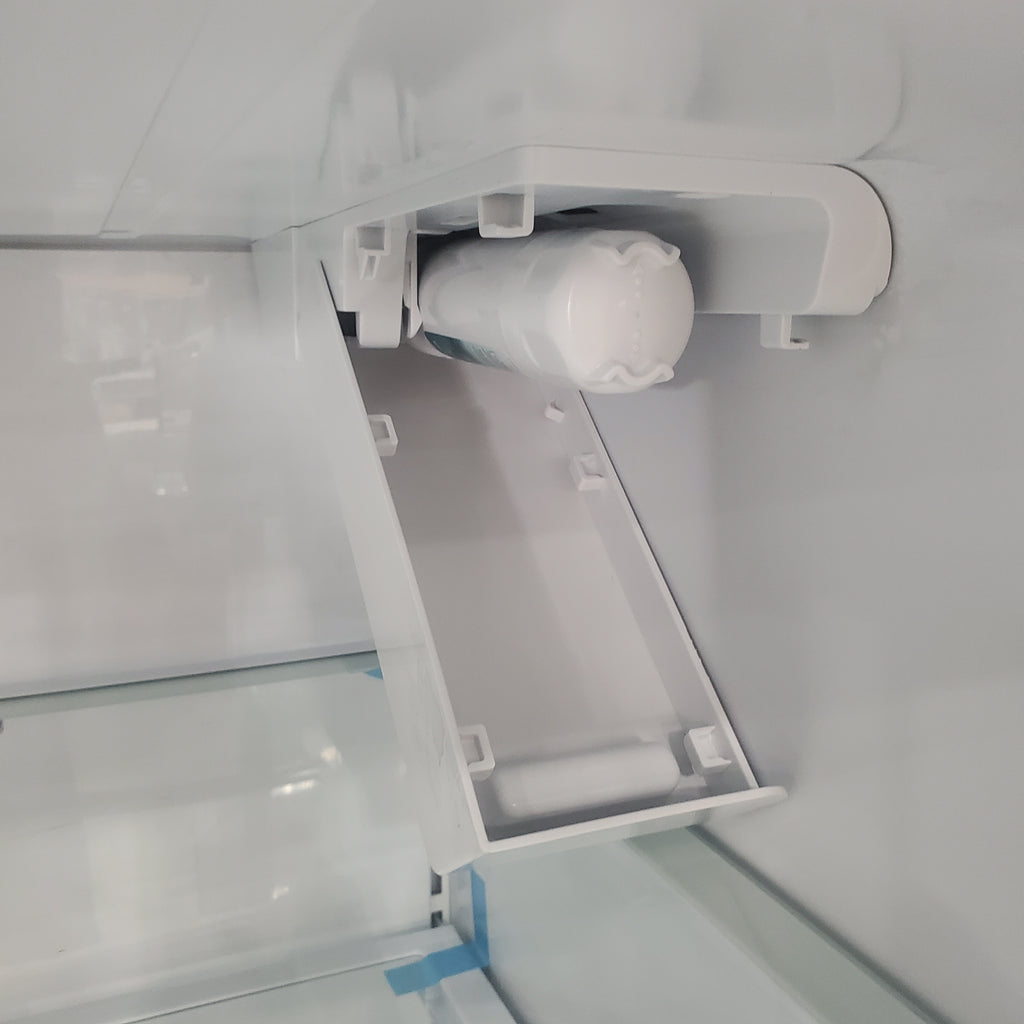 Pictures of Hisense Stainless Steel PureFlat 25.6-cu ft 4-Door Smart French Door ENERGY STAR Refrigerator with Ice Maker, Water and Ice Dispenser HRM260N6TSE - Scratch & Dent (Minor) - Neu Appliance Outlet - Discount Appliance Outlet in Austin, Tx