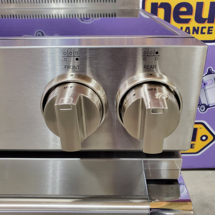 Beko Stainless Steel Slide-In Electric Range SLER30530SS - Scratch & Dent (Minor)