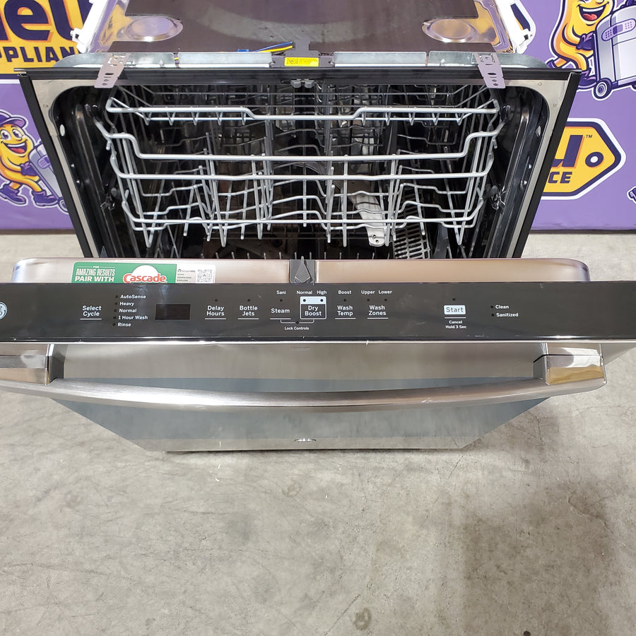 GE ENERGY STAR Fingerprint Resistant Top Control with Stainless Steel Interior Dishwasher with Sanitize Cycle 251318SD1336 - GDT650SYVFS - Scratch & Dent (Moderate)