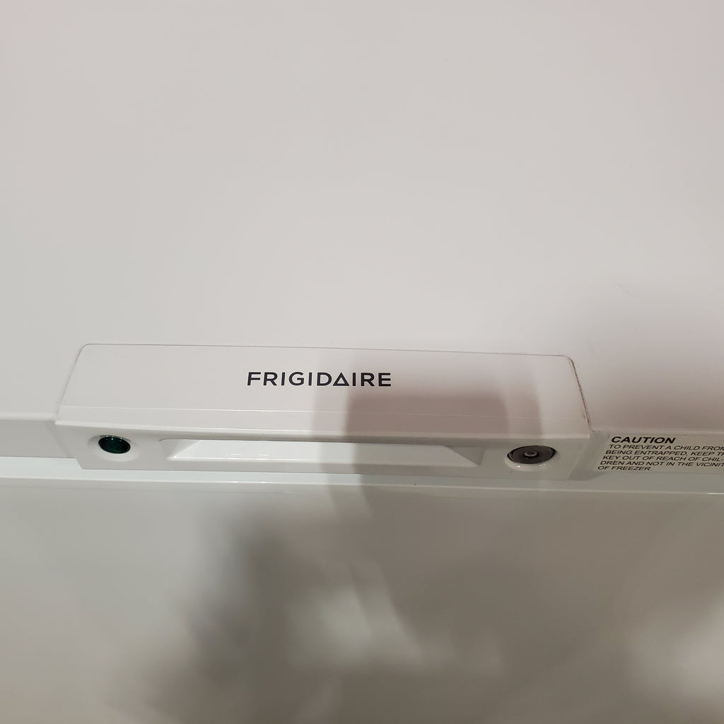 Pictures of Frigidaire 15 Cu. Ft. Garage Ready Chest Freezer 6SD146 - FFCL1542AW - Open Box - Neu Appliance Outlet - Discount Appliance Outlet in Austin, Tx